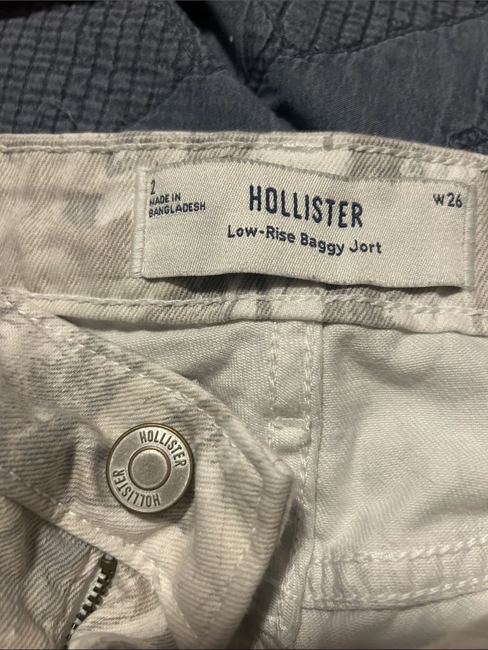 Hollister Low-Rise Camo Baggy Jorts | Size 2